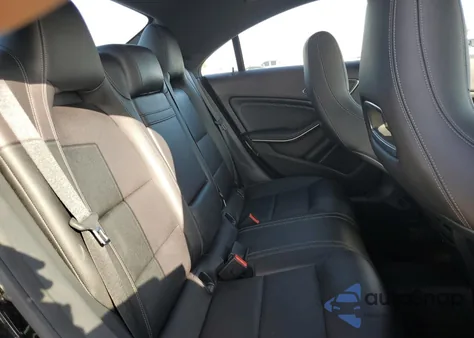 2019 Mercedes-Benz Cla 250 z USA, uszkodzony, nr VIN WDDSJ4EB2KN730107